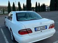 Usata Mercedes E320 Classic 197 CV (144 kW) 2000 Berlina
