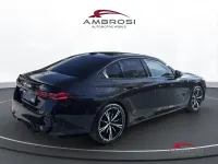 Usata BMW 520 M Sport 197 CV (144 kW) 2025 Nero Station wagon