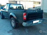 Usata Nissan Navara 133 CV (97 kW) 2002 Nero Pick-up
