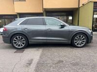 Usata Audi Q8 S-Line 286 CV (210 kW) 2019 Grigio scuro SUV