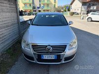 Usata VW Passat Comfortline 105 CV (77 kW) 2005 Grigio Berlina
