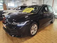 Usata VW Golf VIII Life 116 CV (85 kW) 2025 Grenadill black / metallizzato Berlina