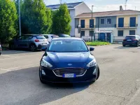 Usata Ford Focus Titanium 120 CV (88 kW) 2018 Blu/azzurro Berlina