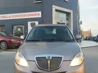 Usata Lancia Ypsilon 69 CV (50 kW) 2010 Giallo Utilitaria