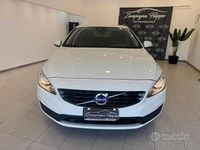 Usata Volvo V60 Business Edition 150 CV (110 kW) 2018 Bianco Station wagon