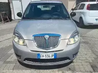 Usata Lancia Ypsilon 75 CV (55 kW) 2011 Beige Utilitaria