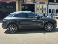 Usata Porsche Macan 245 CV (180 kW) 2022 Grigio SUV