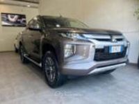 Usata Mitsubishi L200 150 CV (110 kW) 2021 Bronze Pick-up