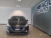 Usata Peugeot 208 Allure 82 CV (60 kW) 2014 Grigio Utilitaria