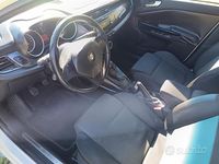 Usata Alfa Romeo Giulietta 109 CV (80 kW) 2011 Bianco Berlina