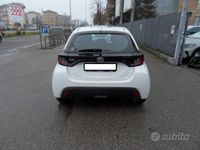 Usata Toyota Yaris Active 72 CV (52 kW) 2022 Bianco Berlina