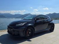 Usata Toyota Yaris 280 CV (205 kW) 2024 Nero Berlina