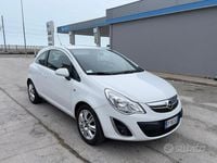 Usata Opel Corsa 86 CV (63 kW) 2012 Bianco Utilitaria