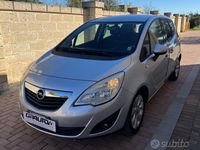 Usata Opel Meriva 95 CV (69 kW) 2011 Grigio Monovolume
