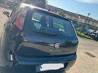 Usata Fiat Punto Lounge 75 CV (55 kW) 2012 Blu Utilitaria