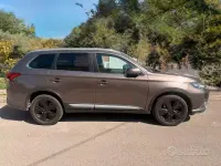 Usata Mitsubishi Outlander 150 CV (110 kW) 2016 SUV