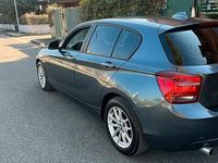 Usata BMW 118 143 CV (105 kW) 2012 Grigio Utilitaria