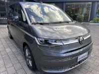 Usata VW Multivan Style 204 CV (150 kW) 2024 Indium grey Monovolume