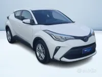 Usata Toyota C-HR Active 98 CV (72 kW) 2023 Bianco SUV