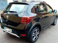 Usata Dacia Sandero Stepway 90 CV (66 kW) 2018 Nero Berlina