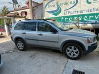 Usado Volvo XC90 163 HP (119 kW) 2003 Cinzento SUV