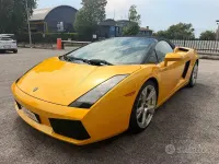 Usata Lamborghini Gallardo 518 CV (380 kW) 2006 Giallo Cabrio
