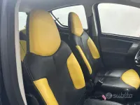 Second-hand Toyota Aygo 68 CP (50 kW) 2010 Negru Hatchback