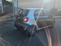 Begagnad Smart ForFour Passion 71 HK (52 kW) 2018 Svart Halvkombi