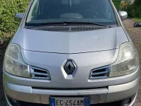Usata Renault Grand Modus 75 CV (55 kW) 2011 Grigio Monovolume