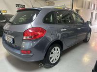Usata Renault Clio GrandTour Dynamique 75 CV (55 kW) 2009 Grigio Station wagon
