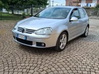 Usata VW Golf V 115 CV (84 kW) 2005 Grigio Utilitaria