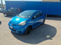 Usata Toyota Aygo 68 CV (50 kW) 2010 Blu Utilitaria