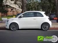 Usata Fiat 500e Icon 42 kW (58 CV) 2021 Bianco Berlina