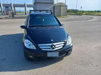 Usata Mercedes B180 109 CV (80 kW) 2007 Nero Monovolume