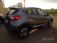 Usata Renault Captur Intens 90 CV (66 kW) 2017 Grigio SUV