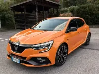 Usata Renault Mégane II Trophy 300 CV (220 kW) 2021 Arancione Berlina