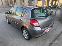 Usata Renault Clio IV 74 CV (54 kW) 2012 Grigio Berlina