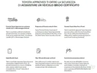 Usata Toyota Yaris Hybrid Lounge 116 CV (85 kW) 2021 Bianco Berlina