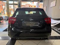 Usata Mercedes A180 109 CV (80 kW) 2015 Nero Berlina