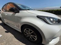 Usata Toyota Yaris Hybrid Style 92 CV (67 kW) 2021 Bianco Berlina