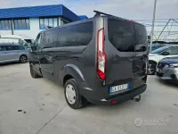 Usata Ford Transit Custom 131 CV (96 kW) 2020 Grigio Monovolume