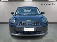 Usata Mini Cooper Classic 204 CV (150 kW) 2024 Midnight black ii Utilitaria