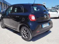 Usata Smart ForFour 71 CV (52 kW) 2019 Nero Utilitaria