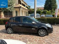 Usata Renault Clio II Luxe 101 CV (74 kW) 2010 Nero Berlina