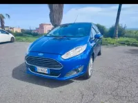 Usata Ford Fiesta 75 CV (55 kW) 2014 Bluazzurro Utilitaria