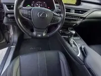Usata Lexus UX Sport Line 145 CV (106 kW) 2020 Grigio SUV