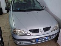 Usata Renault Mégane GrandTour 102 CV (75 kW) 2002 Grigio Station wagon