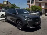 Usata Peugeot 2008 S 131 CV (96 kW) 2022 Grigio SUV