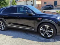 Usata Audi Q8 Sport 231 CV (169 kW) 2024 Nero metallizzato SUV