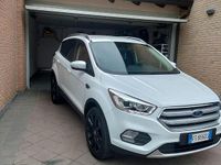 Usata Ford Kuga 120 CV (88 kW) 2019 Bianco SUV